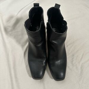 Style and Co Boots (Size 6)